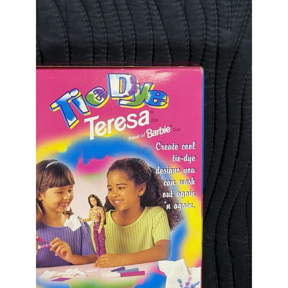 1995 Mattel Tie Dye Teresa Friend of Barbie Doll #20506 NRFB New Vintage Sealed
